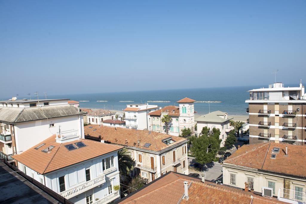 Hotel Gabbiano Porto San Giorgio Eksteriør billede