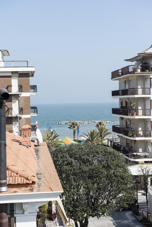 Hotel Gabbiano Porto San Giorgio Eksteriør billede