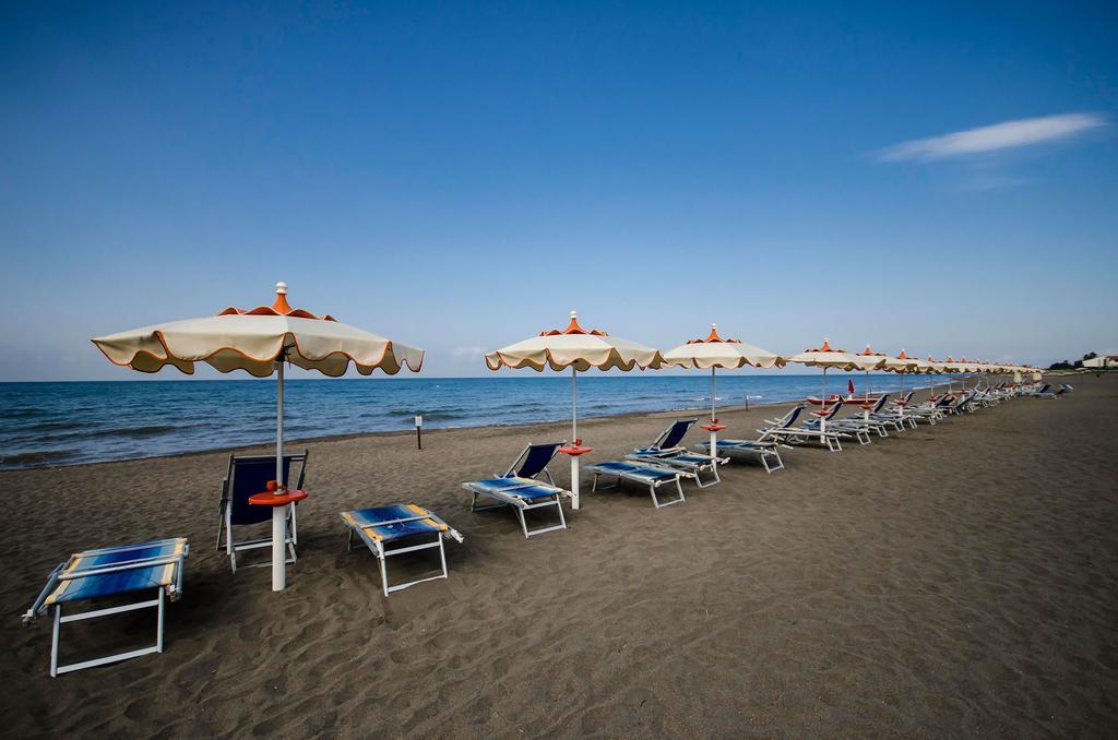 Hotel Gabbiano Porto San Giorgio Eksteriør billede