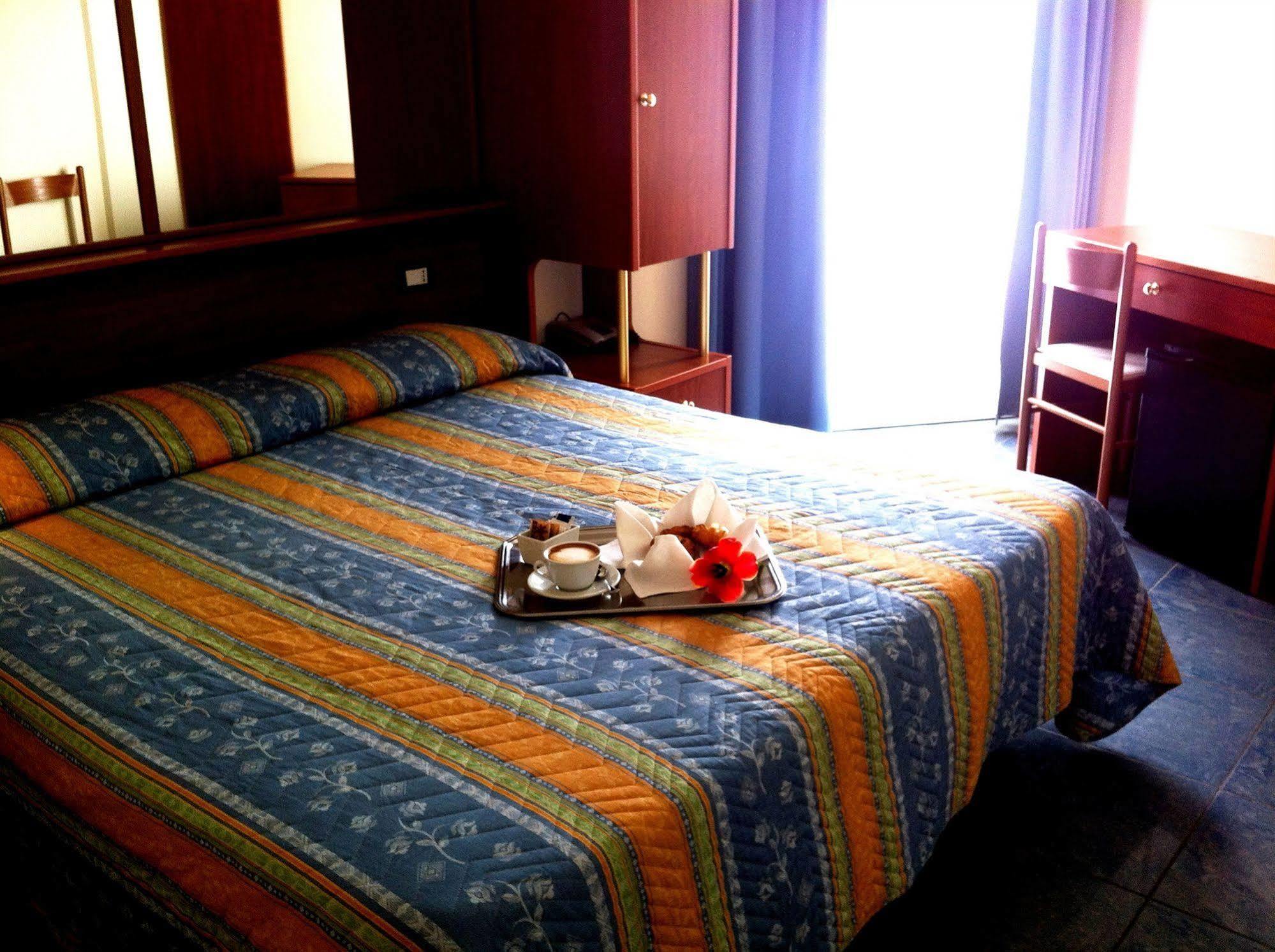 Hotel Gabbiano Porto San Giorgio Eksteriør billede