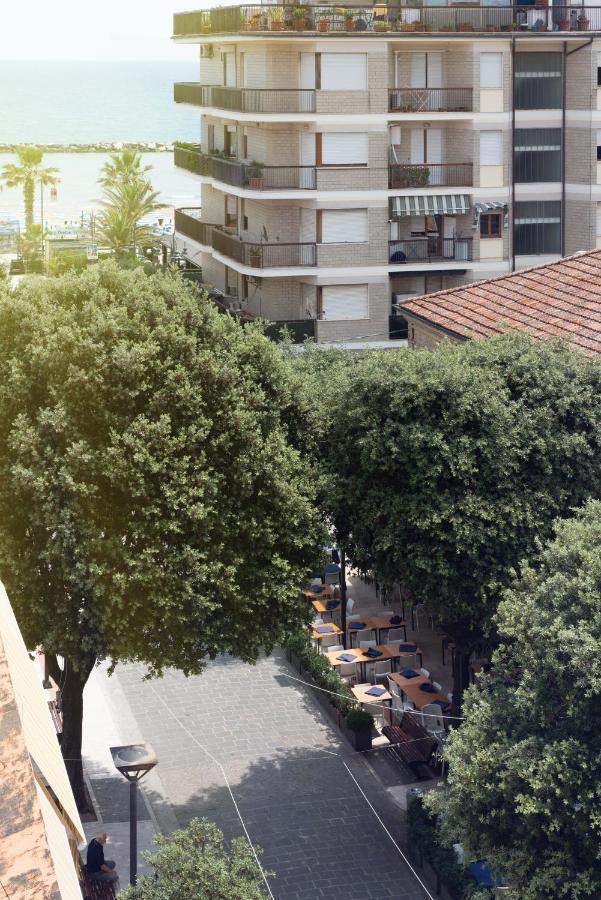 Hotel Gabbiano Porto San Giorgio Eksteriør billede
